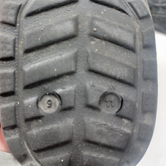 CROCS Slides Slip On Flip Flop Sandals Iconic Comfort Men's Size 9 Shoes - Picture 12 of 13